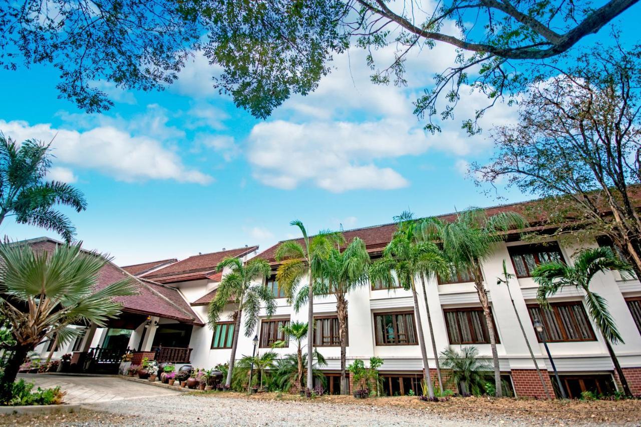 Tak Andaman Resort & Hotel Esterno foto