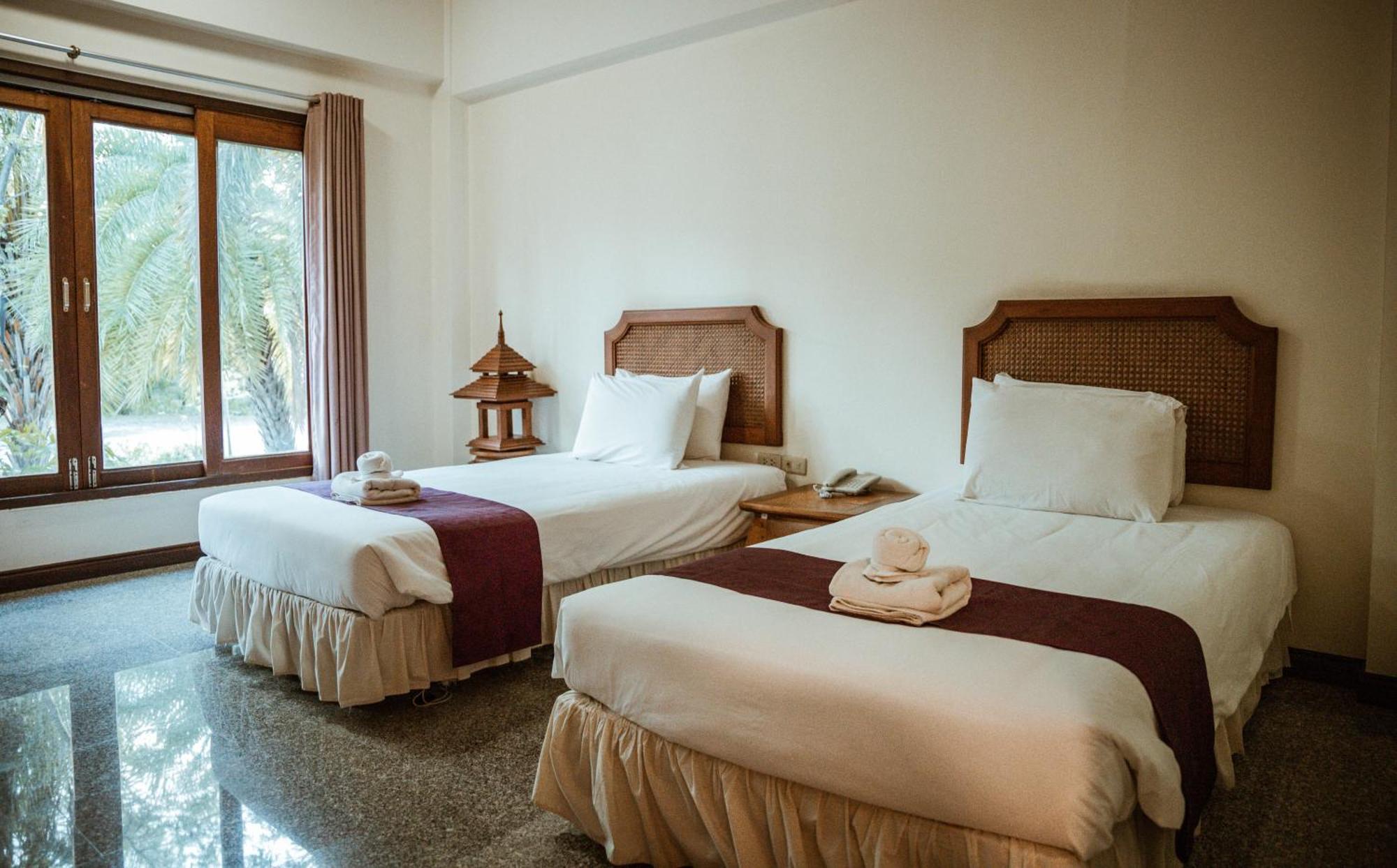 Tak Andaman Resort & Hotel Esterno foto