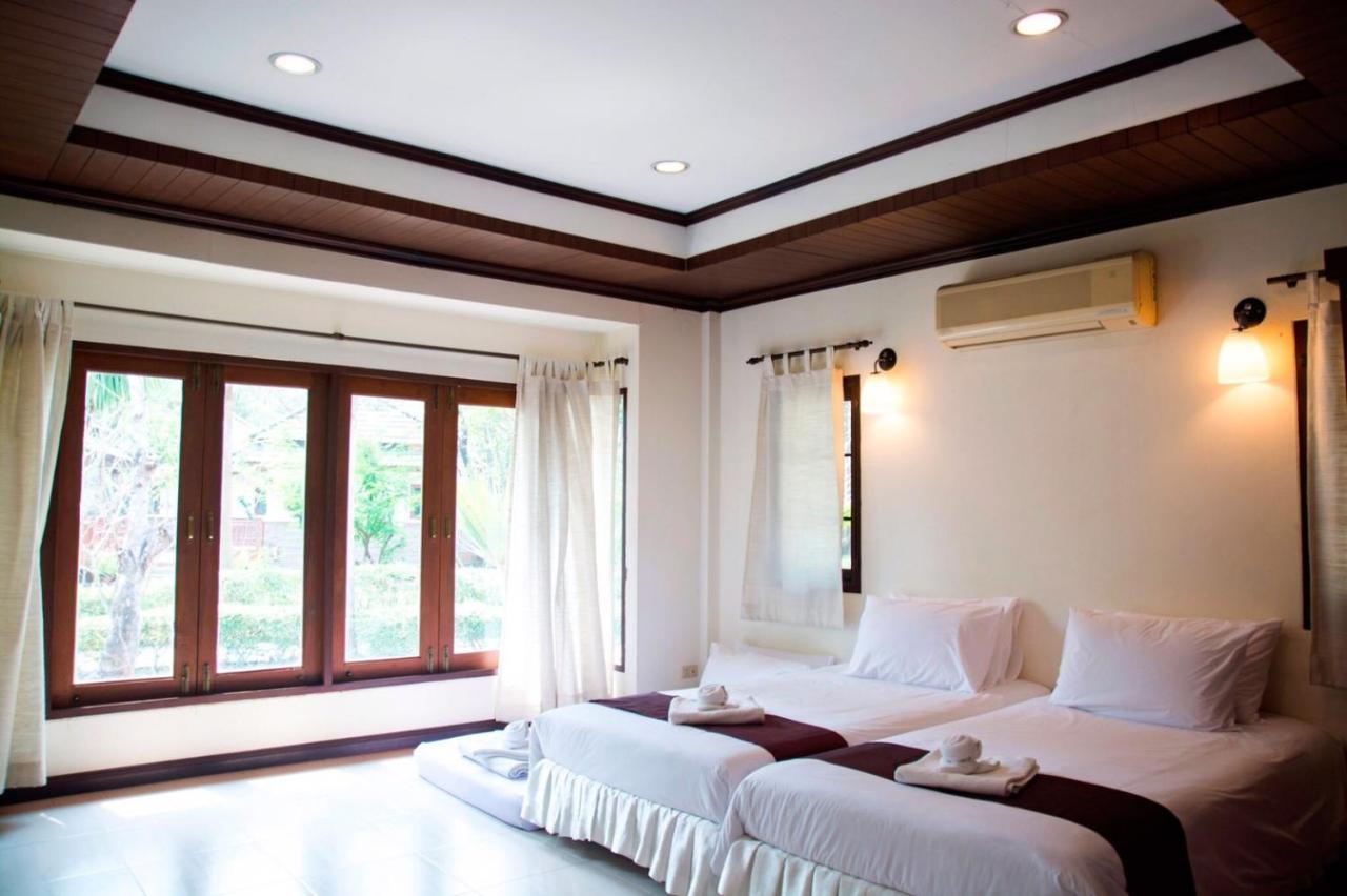Tak Andaman Resort & Hotel Esterno foto